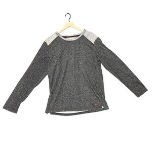 Tommy Bahama crew neck sweater